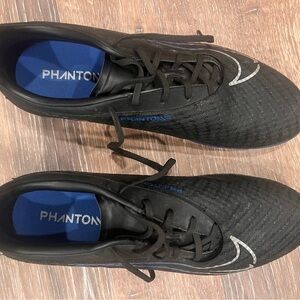 Nike Phantom Black Athletic Shoes
